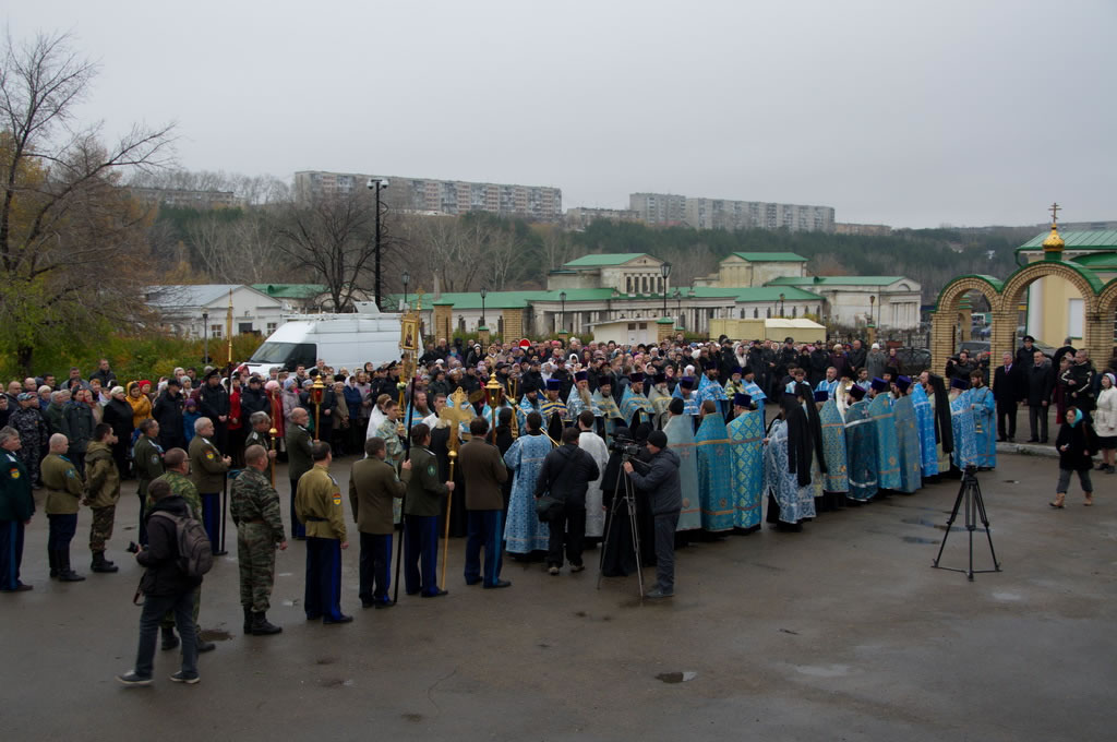 The Kursk-Root Icon of the Mother of God “of the Sign” is Brought to Kamensk-Uralsky