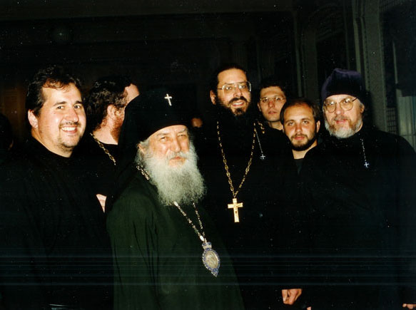 Архиепископ Лавр с некоторыми преподавателями и студентами семинарии